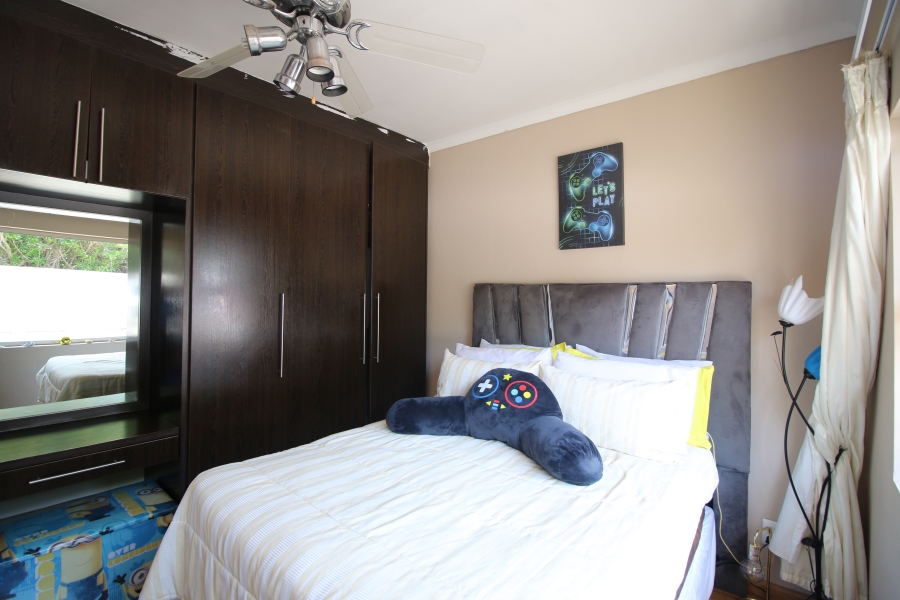 5 Bedroom Property for Sale in Gonubie Eastern Cape